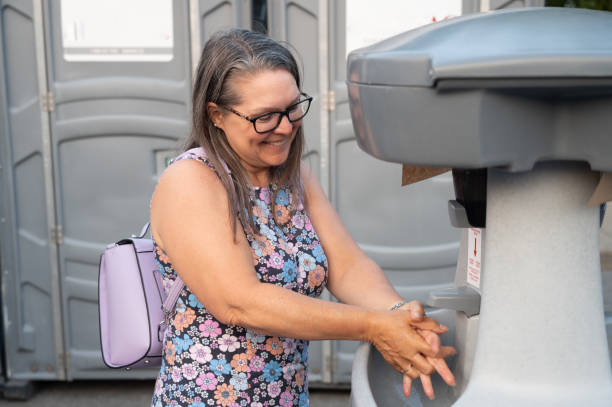 Best Portable toilet rental cost  in Cambridge, IL